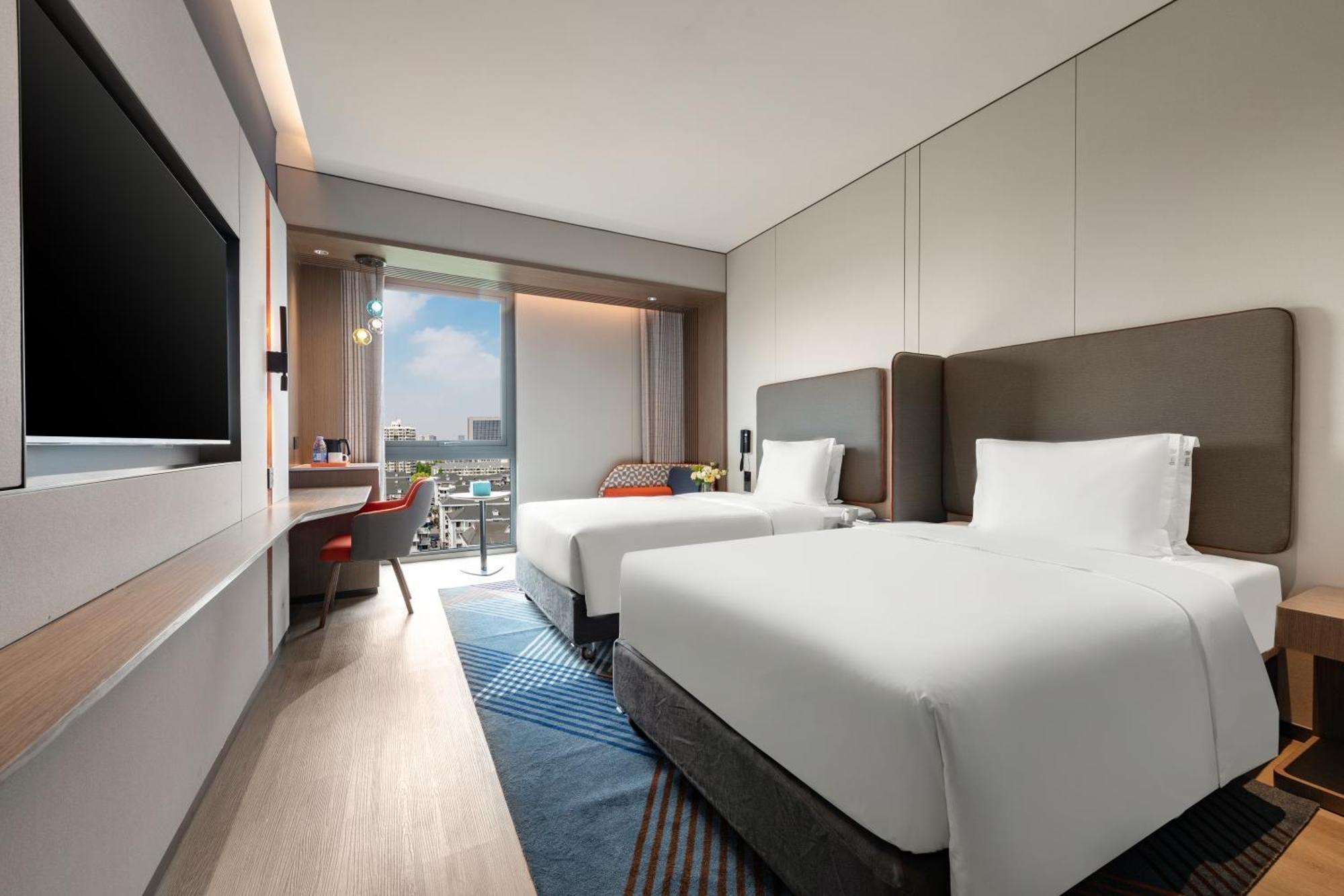 Holiday Inn Express Changfeng Park Shanghai Extérieur photo